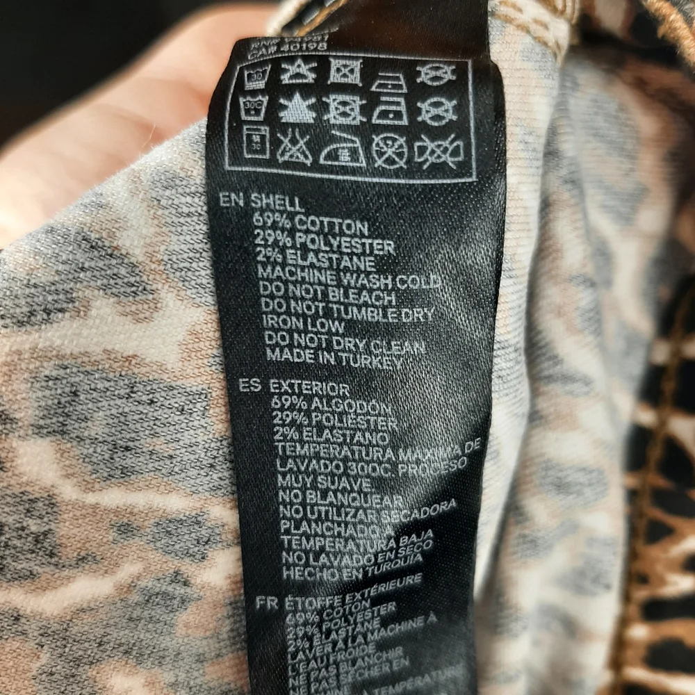 Forever 21 Leopard Skinny Jeans - Picture 5 of 5